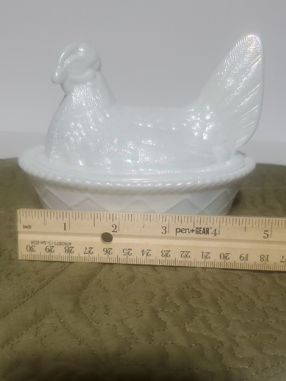 Vtg Westmorland Iridescent White Milk Glass Hen On Nest - Picture 8 of 9